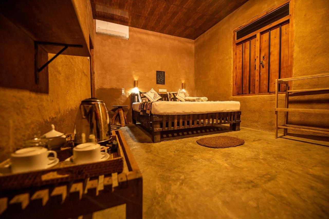 Private Organic House Bed & Breakfast Udawalawe Bagian luar foto